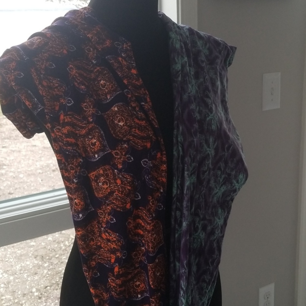 Two pairs of lularoe leggings TC